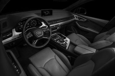 Автомобиль Audi Q7 с 2015 года