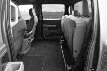Автомобиль Ford F-150