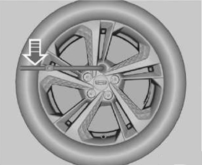 Снятие колеса с поврежденной шиной и установка запасного колеса Geely Coolray c 2022 года