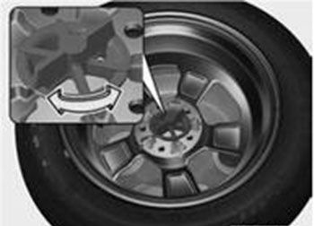 Снятие и хранение запасного колеса Kia Cerato c 2018 года