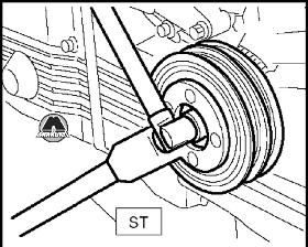 Снятие шкива коленчатого вала Subaru Impreza