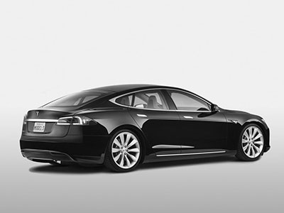 Автомобиль Tesla Model S c 2012 года